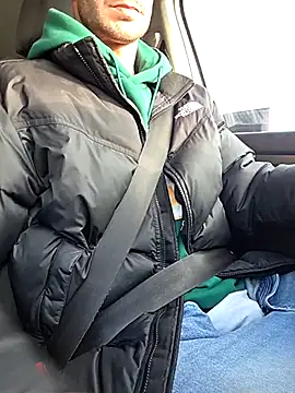 Snapshot of Zeefy chatting on November 2025 07:50:01 AM Zeefy online show from November 2025 07:50:01 AM