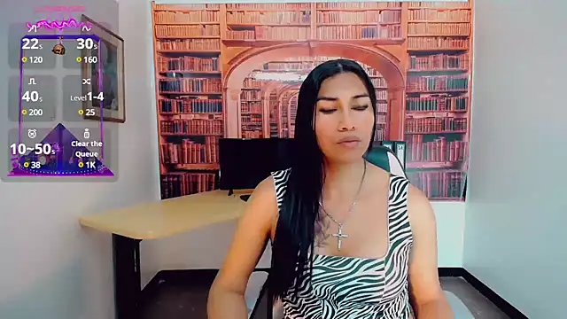 khiara moretti online show from December 2024 07:36:01 PM