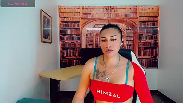 khiara moretti online show from December 2024 01:39:02 AM