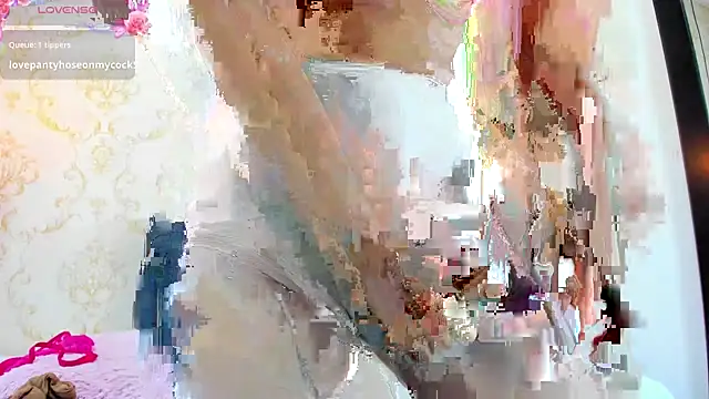 EIMY-ROBERTS online show from October 2025 08:32:01 PM