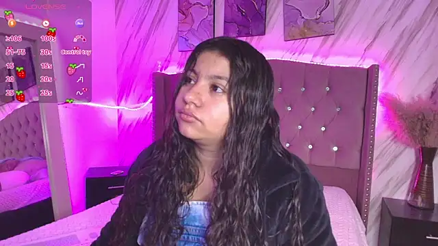 Miaa Smiith1 online show from December 2024 11:33:01 AM