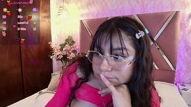 Miaa Smiith1 online show from February 2025 03:15:02 PM