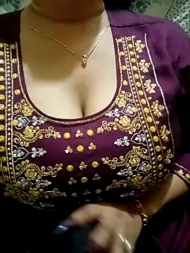 Snapshot of Jaanu_Jaanvi chatting on October 2025 07:47:01 PM Jaanu Jaanvi online show from October 2025 07:47:01 PM