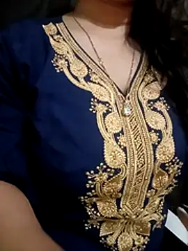 Snapshot of Jaanu_Jaanvi chatting on November 2025 07:35:01 PM Jaanu Jaanvi online show from November 2025 07:35:01 PM