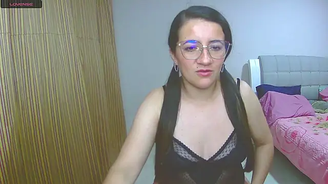 Dayanna Smitt online show from March 2025 12:20:01 AM