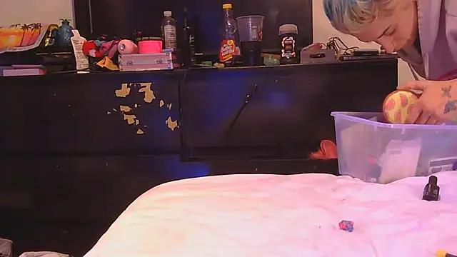 watermellonpussy online show from October 2025 07:48:01 PM