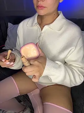 Snapshot of GabriellaFerrer chatting on November 2025 10:03:01 AM GabriellaFerrer online show from November 2025 10:03:01 AM