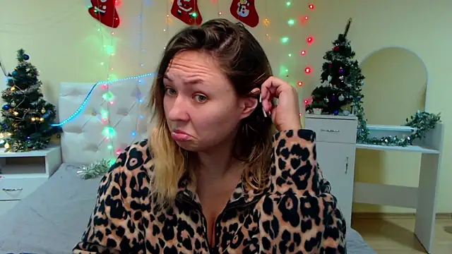 SallyVerda online show from December 2024 07:43:02 PM