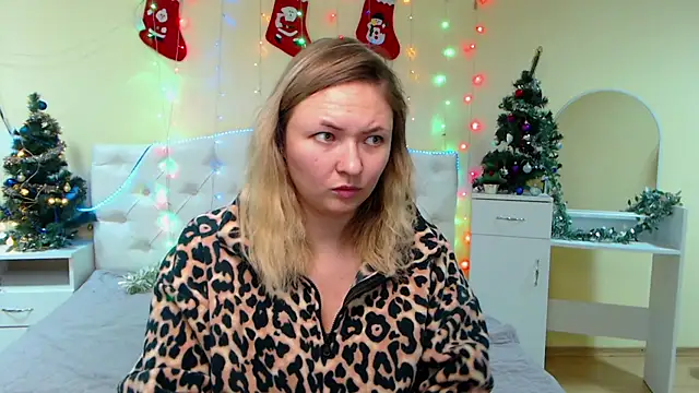 SallyVerda online show from December 2024 10:55:01 PM