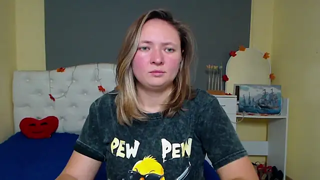 Snapshot of SallyVerda chatting on November 2025 06:51:02 PM SallyVerda online show from November 2025 06:51:02 PM