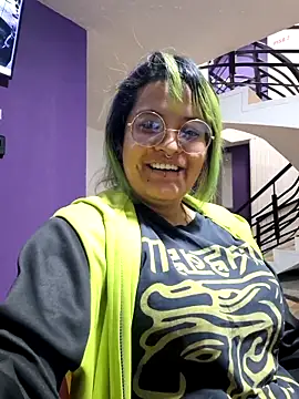 lucky-leah online show from September 2025 03:22:01 AM