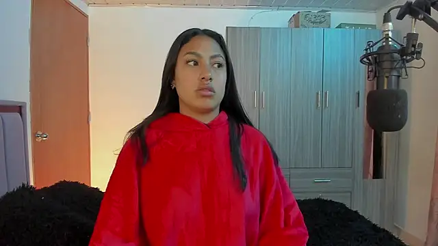 Snapshot of Kayla_foxxy chatting on September 2025 02:11:02 AM Kayla foxxy online show from September 2025 02:11:02 AM