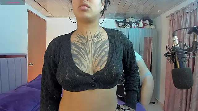 Snapshot of Kayla_foxxy chatting on September 2025 05:11:02 AM Kayla foxxy online show from September 2025 05:11:02 AM