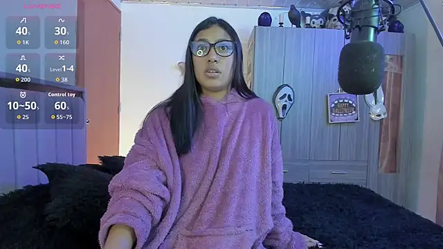 Snapshot of Kayla_foxxy chatting on October 2025 04:57:02 AM Kayla foxxy online show from October 2025 04:57:02 AM