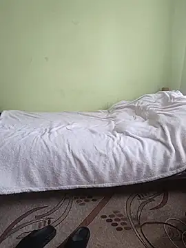 Snapshot of niesmialy39oon chatting on October 2025 01:12:02 PM niesmialy39oon online show from October 2025 01:12:02 PM