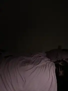 Snapshot of niesmialy39oon chatting on November 2025 06:40:01 PM niesmialy39oon online show from November 2025 06:40:01 PM