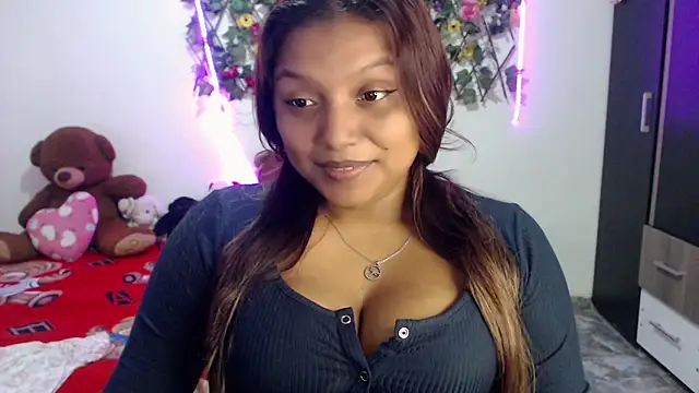 Snapshot of sexysusan4you chatting on November 2025 06:19:02 PM sexysusan4you online show from November 2025 06:19:02 PM