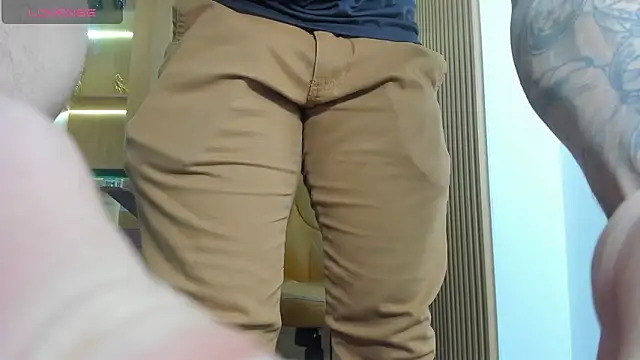 Snapshot of George_Diesell chatting on October 2025 08:26:01 PM George Diesell online show from October 2025 08:26:01 PM