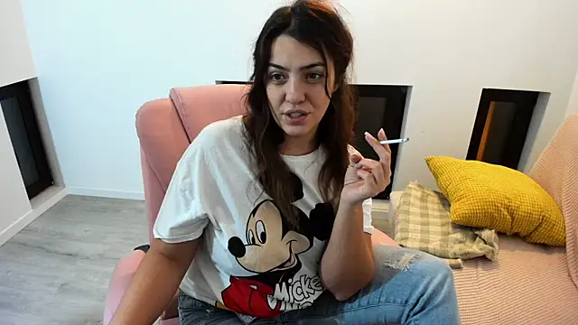 Snapshot of Dyana_Kaylinn chatting on October 2025 03:17:01 AM Dyana Kaylinn online show from October 2025 03:17:01 AM