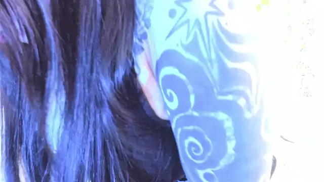 Dianne Golden online show from October 2025 11:35:01 PM