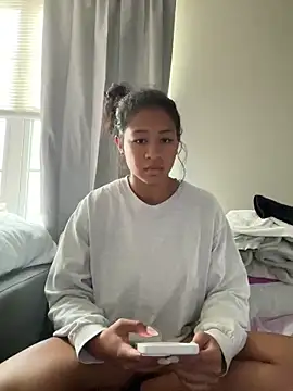 VanessaBling online show from December 2024 03:06:01 PM