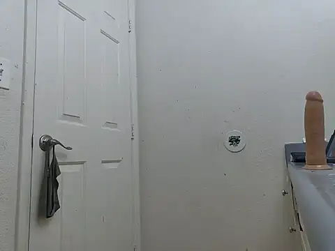 Snapshot of Fuckmyassg00d chatting on October 2025 08:37:02 PM Fuckmyassg00d online show from October 2025 08:37:02 PM