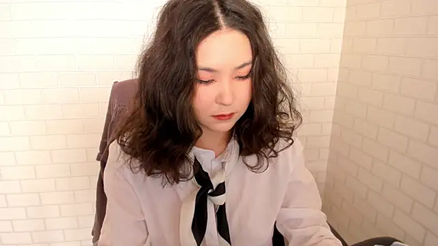 Snapshot of ysann chatting on January 2025 10:21:02 AM ysann online show from January 2025 10:21:02 AM