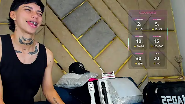 AmberAdams  online show from October 2025 03:47:02 PM