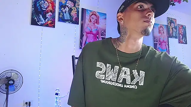 Liam lee online show from October 2025 11:51:02 PM