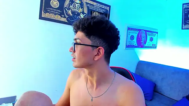 TylerWhite  online show from January 2025 08:56:01 AM