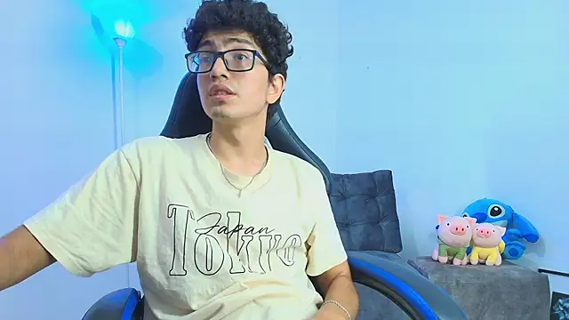 TylerWhite  online show from September 2025 06:57:01 PM