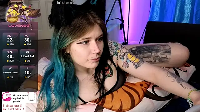 Snapshot of joltionmacc chatting on February 2025 06:15:02 PM joltionmacc online show from February 2025 06:15:02 PM