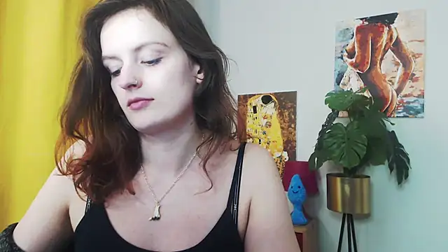 juicyNadine online show from December 2024 12:30:01 PM