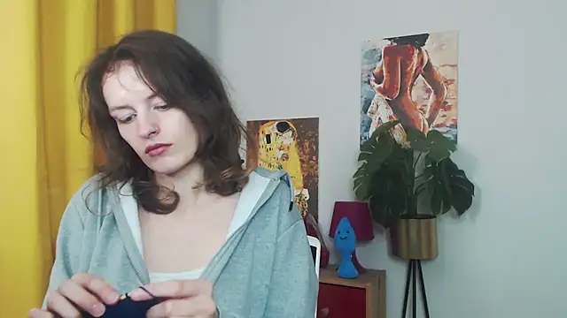 juicyNadine online show from October 2025 05:39:02 AM