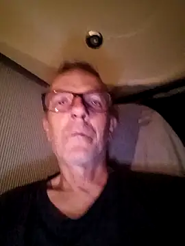 Snapshot of richa22cm chatting on October 2025 06:06:02 PM richa22cm online show from October 2025 06:06:02 PM