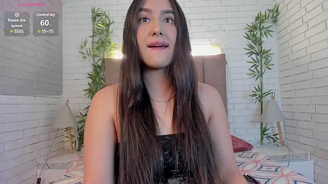 paulina sweett  online show from January 2025 01:35:01 PM