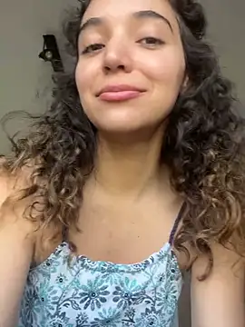 Snapshot of uniquerossie chatting on November 2025 10:26:01 AM uniquerossie online show from November 2025 10:26:01 AM