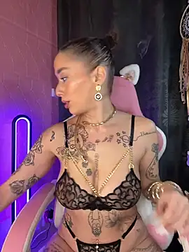 Chachou000 online show from January 2025 06:14:01 PM