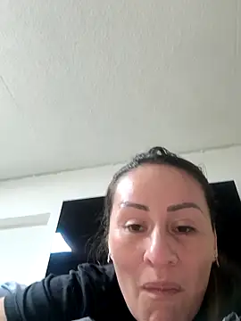 LuisaFernanda170823 online show from October 2025 03:18:01 PM