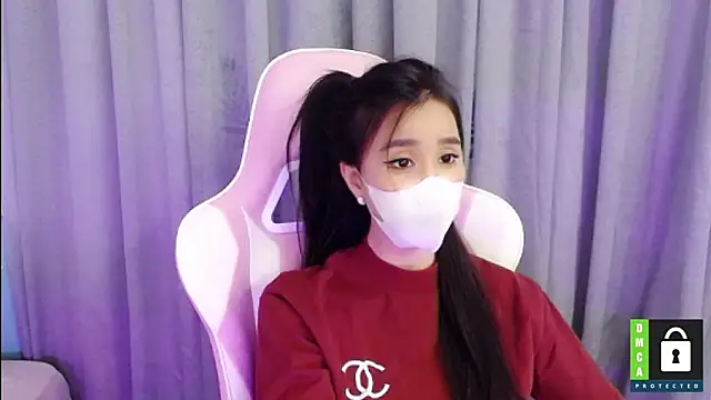 Snapshot of San___San chatting on February 2025 03:20:01 PM San San online show from February 2025 03:20:01 PM