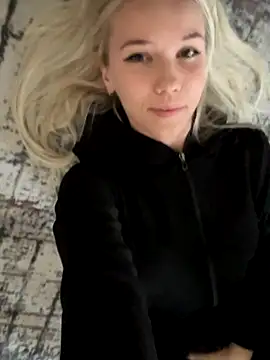 ShhhO O online show from October 2025 06:11:02 AM