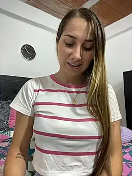 Iris love18 online show from February 2025 08:53:02 PM