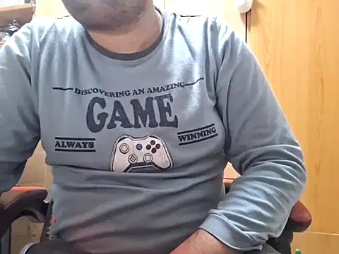 Javier bear online show from December 2024 10:38:02 AM