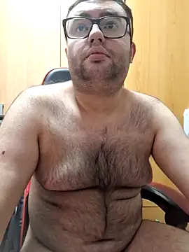 Javier bear online show from September 2025 09:37:01 PM
