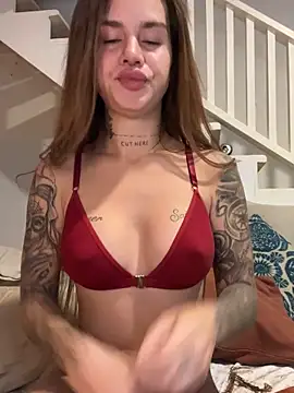 EmiliaCatalina online show from February 2025 12:09:01 AM