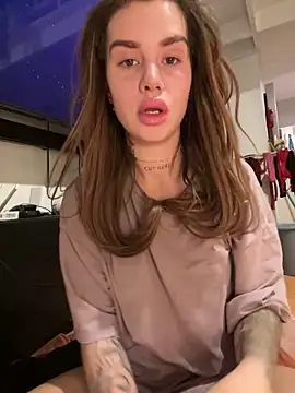 EmiliaCatalina online show from March 2025 01:32:02 AM