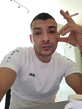 Snapshot of Zoltanioan26 chatting on November 2025 08:50:02 AM Zoltanioan26 online show from November 2025 08:50:02 AM