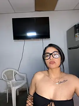 Snapshot of fullpasionkv220 chatting on October 2025 12:00:01 AM fullpasionkv220 online show from October 2025 12:00:01 AM