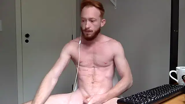 Snapshot of Smoker_Ginger chatting on December 2024 12:25:02 PM Smoker Ginger online show from December 2024 12:25:02 PM