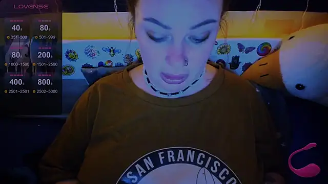 EllieOz online show from December 2024 10:44:02 PM